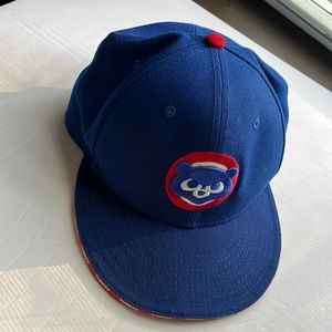 New Era 7 1/8 Chicago Cubs Cubbies  Baseball Blue Fitted Hat Cap .